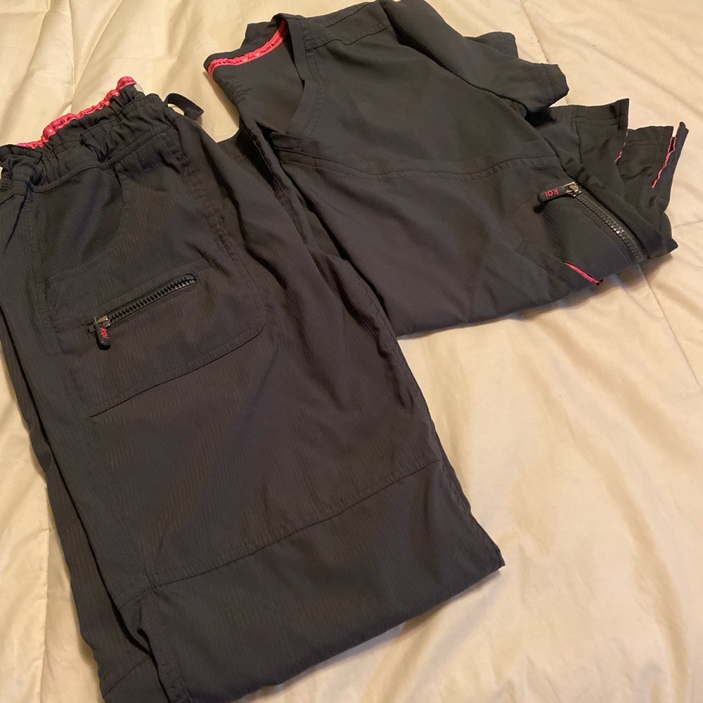 Koi light scrub set